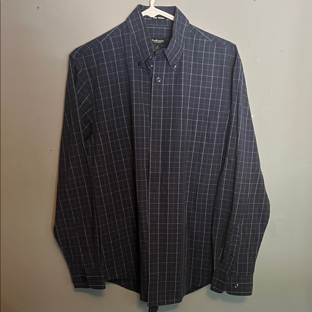 Van Heusen Dark Blue Plaid Button Down SZ Small Business Classic Casual